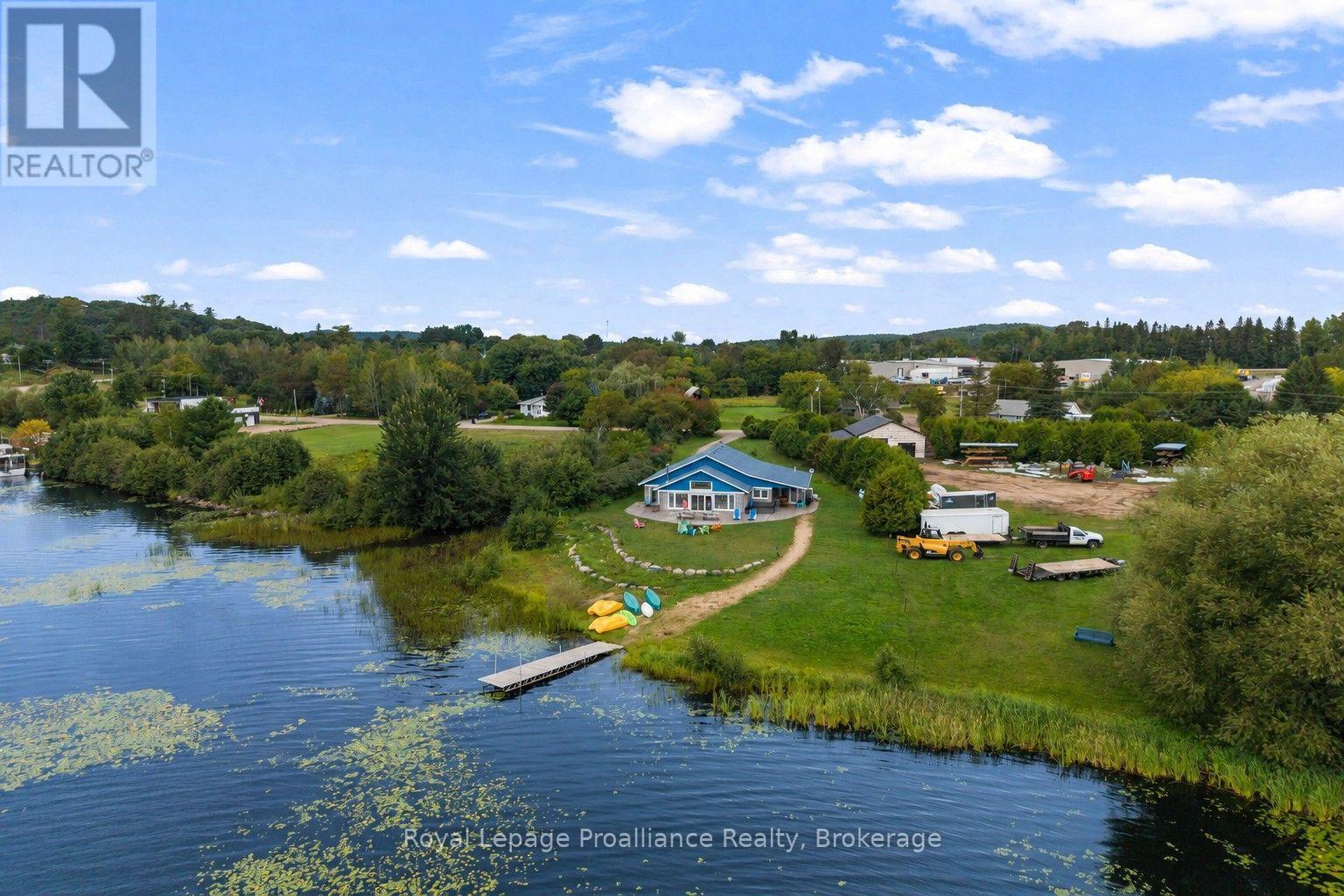 137 LAKESHORE DRIVE, Madawaska Valley — photo 4