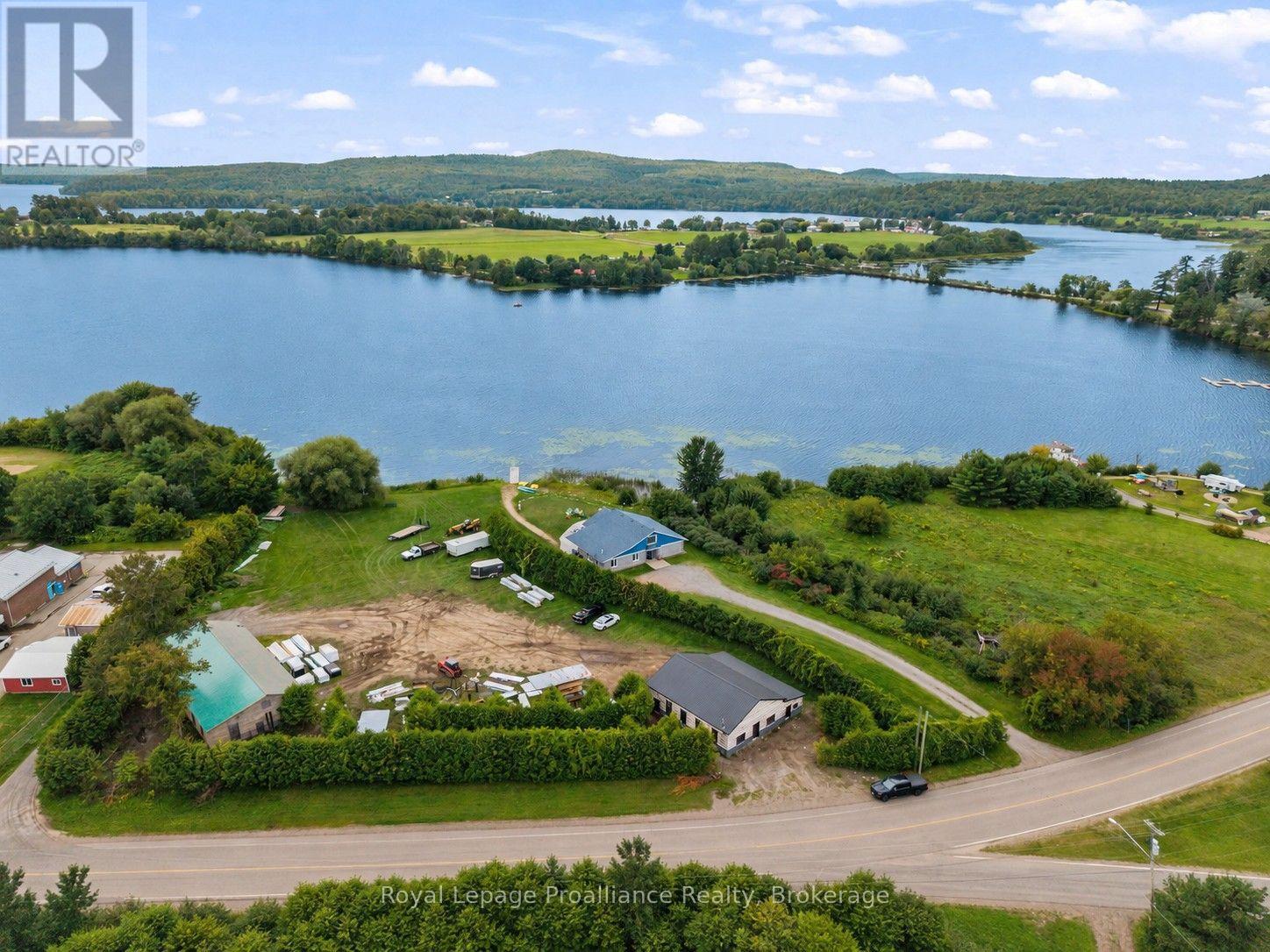 137 LAKESHORE DRIVE - Image 43