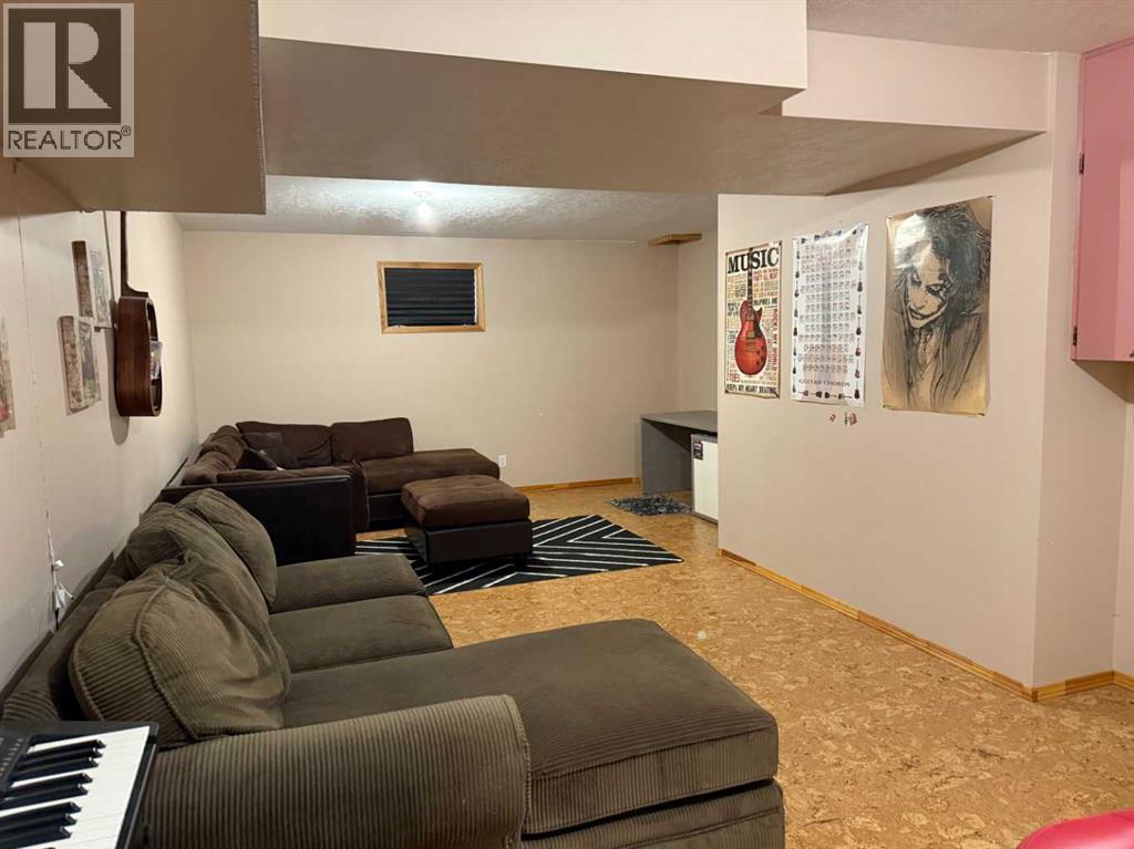 9713 105 Avenue - Image 16