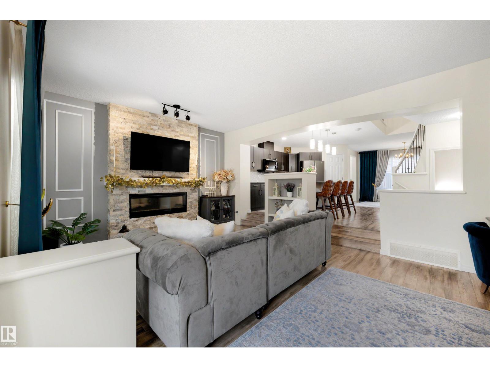 3231 CHERRY CR SW - 4