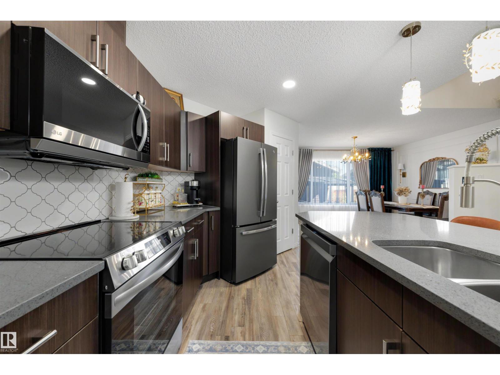 3231 CHERRY CR SW - 9