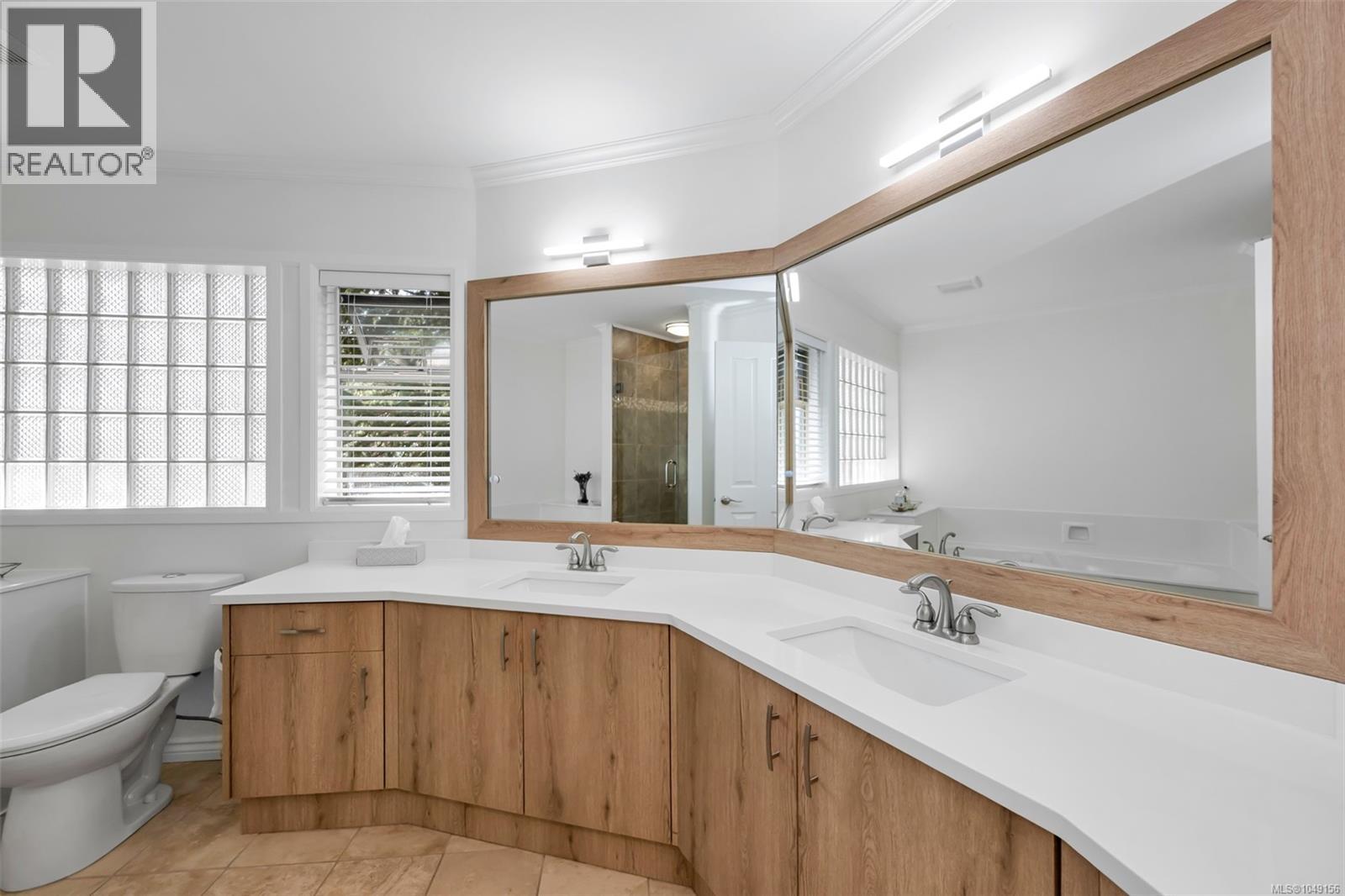 874 Kentwood Lane - 16