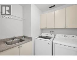 874 Kentwood Lane, Saanich, BC V8Y3C6 Photo 29