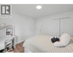 874 Kentwood Lane, Saanich, BC V8Y3C6 Photo 28