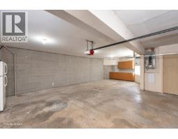 874 Kentwood Lane, Saanich, BC V8Y3C6 Photo 39