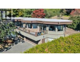 874 Kentwood Lane, Saanich, BC V8Y3C6 Photo 46