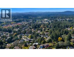 874 Kentwood Lane, Saanich, BC V8Y3C6 Photo 51