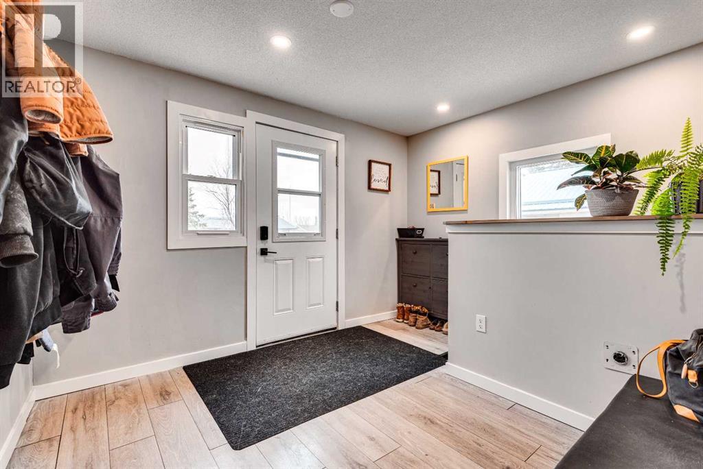 813 8 Avenue NE - Image 20