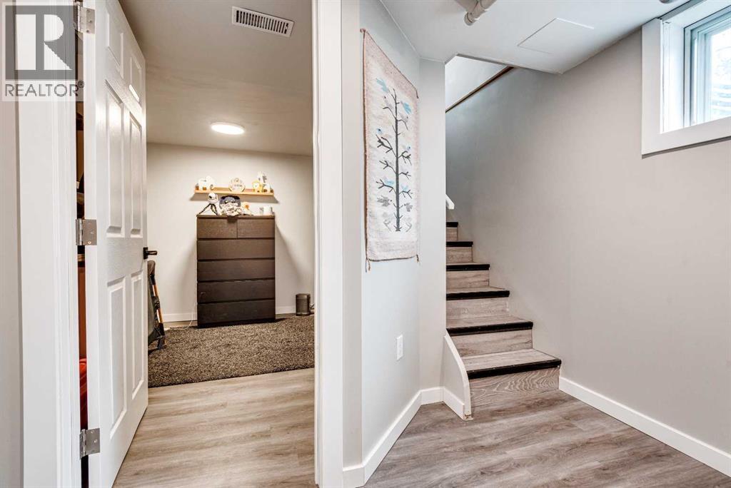 813 8 Avenue NE - Image 29