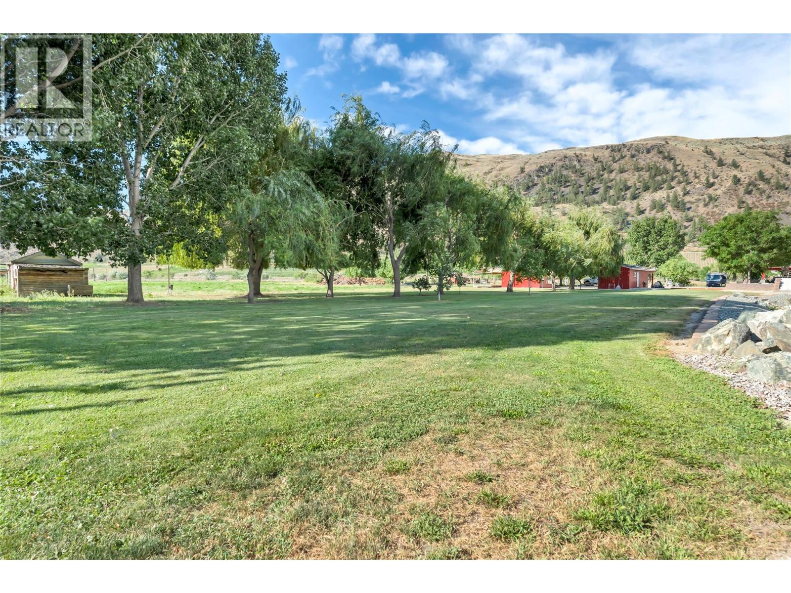 8705 Road 22 Road, Oliver