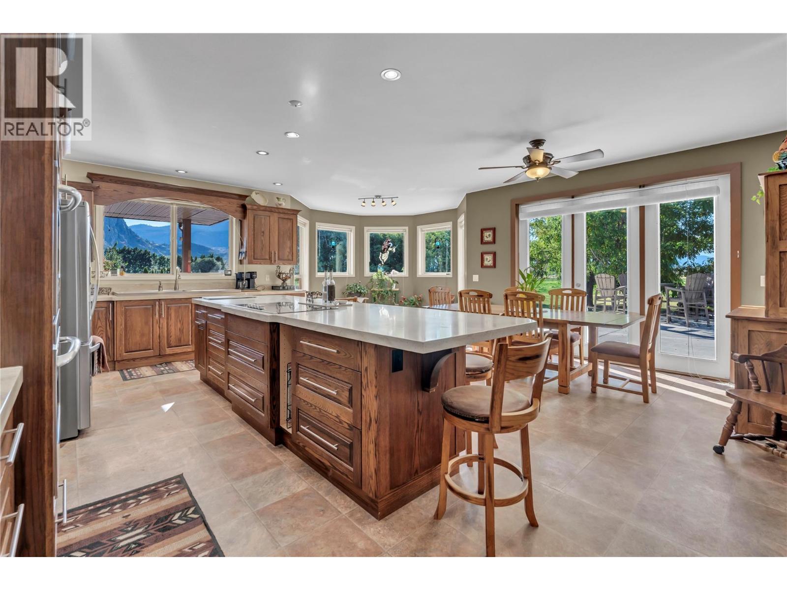8705 Road 22 Road, Oliver