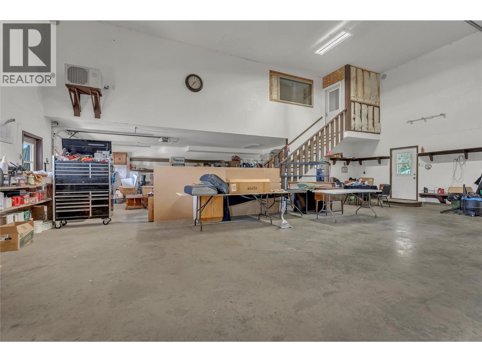 8705 Road 22 Road, Oliver