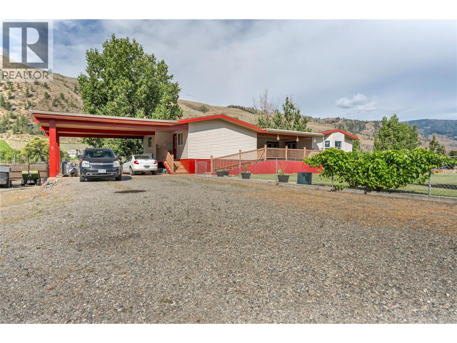 8705 Road 22 Road, Oliver