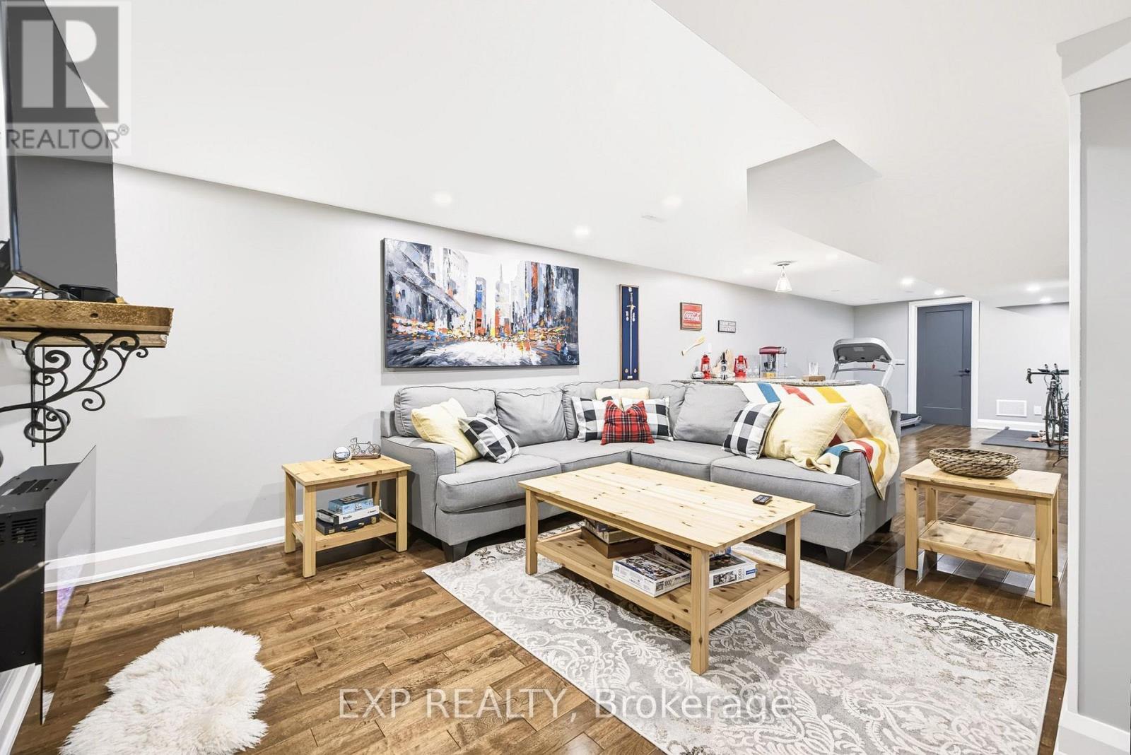 3 Bed, 3 Bath House for Sale in Ottawa – 61 RIDGEFIELD CRESCENT, Ottawa – MLS# X13764376 - Image 25