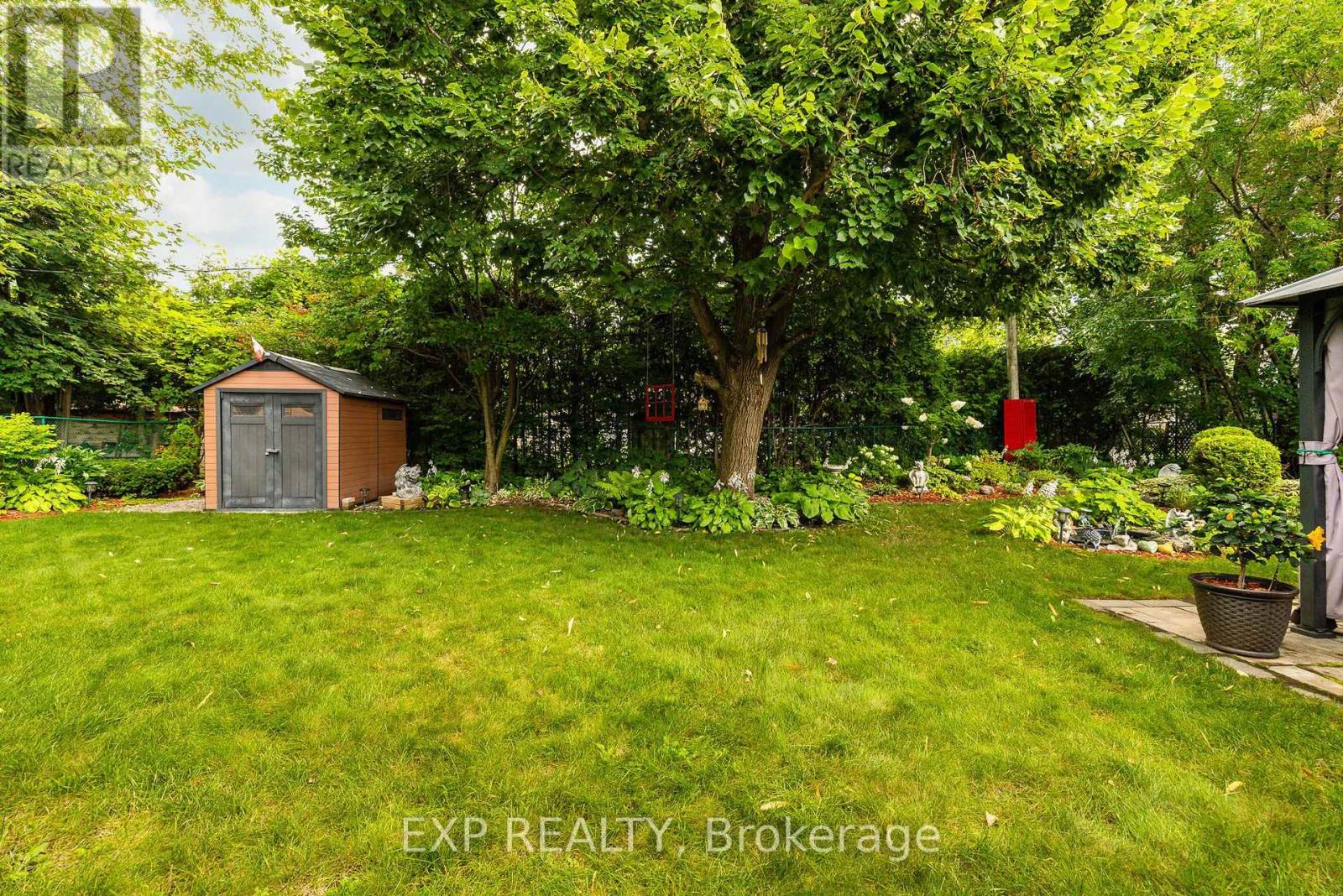3 Bed, 3 Bath House for Sale in Ottawa – 61 RIDGEFIELD CRESCENT, Ottawa – MLS# X13764376 - Image 40