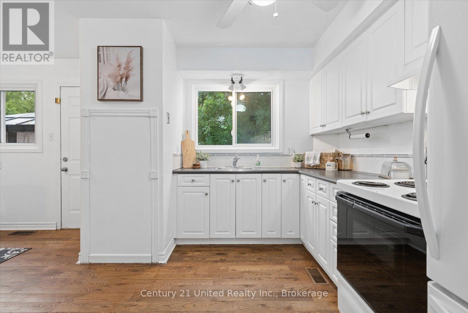 46B SPRINGBROOK DRIVE - 11