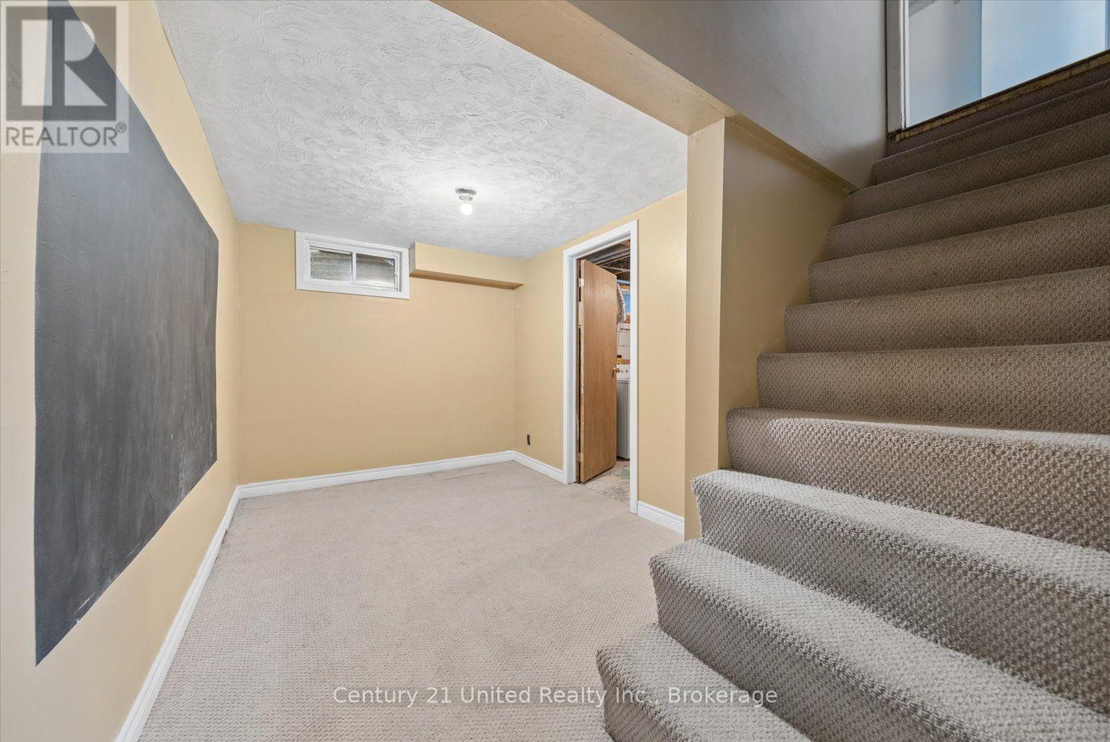 46B SPRINGBROOK DRIVE - 25