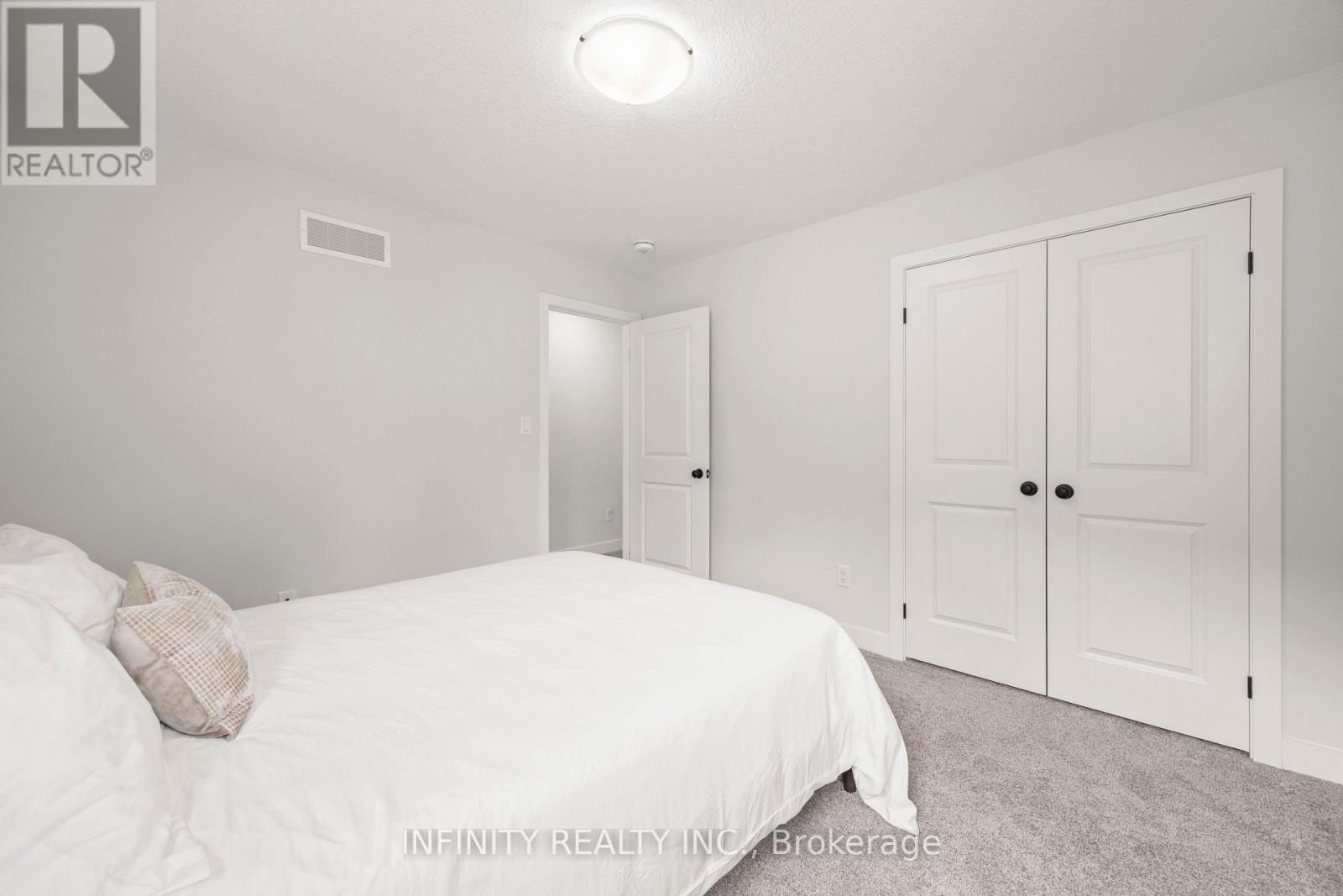 2267 TOKALA TRAIL - Image 27