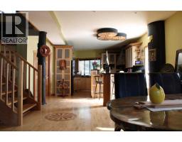 4643 29 Avenue Nw, Calgary, AB T3B0J1 Photo 36