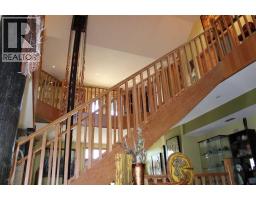 4643 29 Avenue Nw, Calgary, AB T3B0J1 Photo 24
