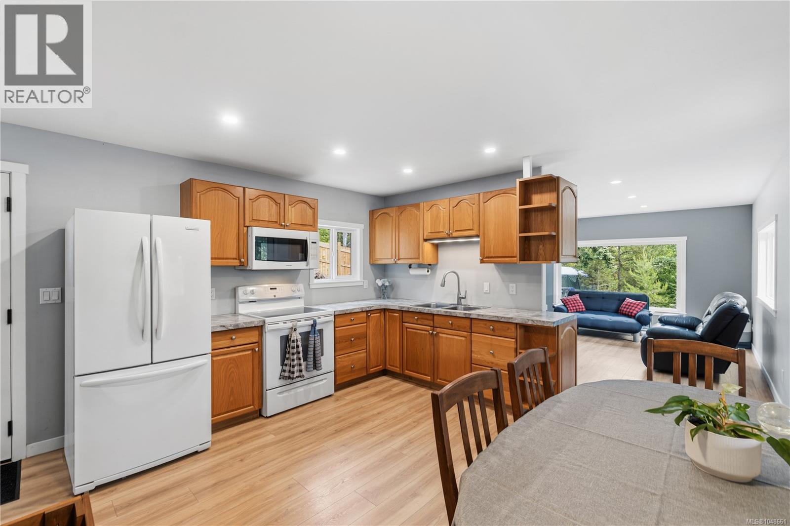 3840 Melrose Rd - Image 5