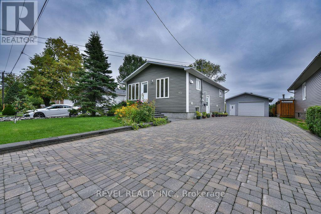622 NORMAN STREET - 1