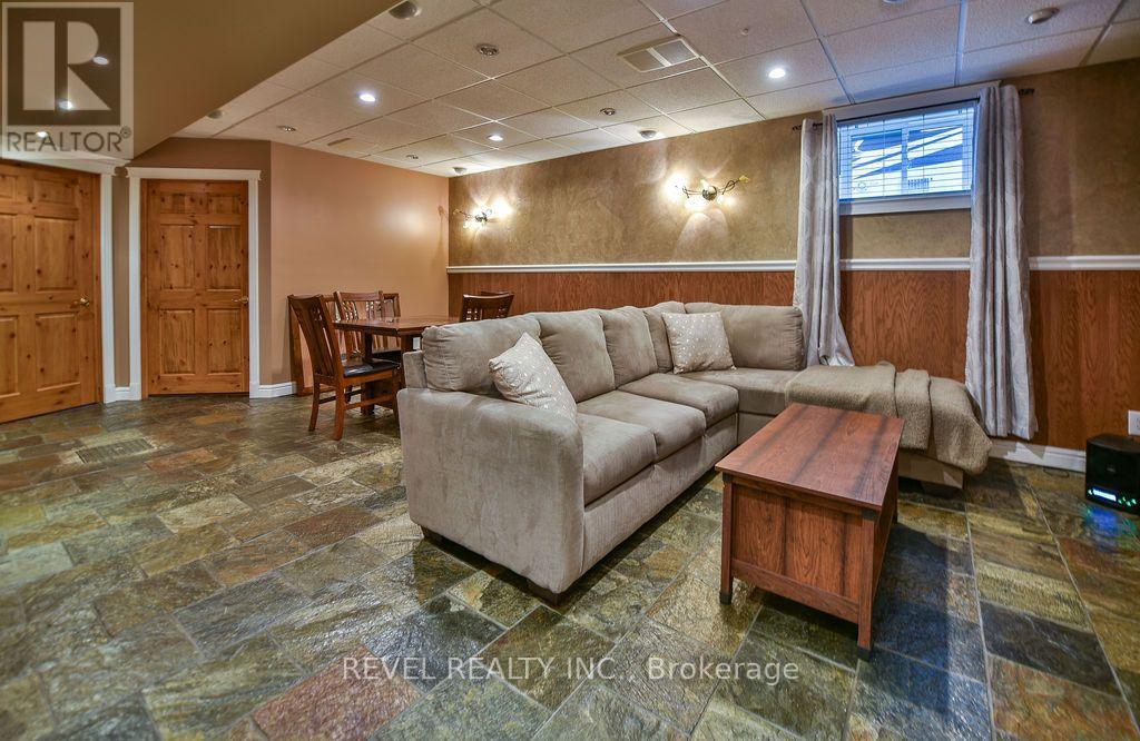 622 NORMAN STREET - 41