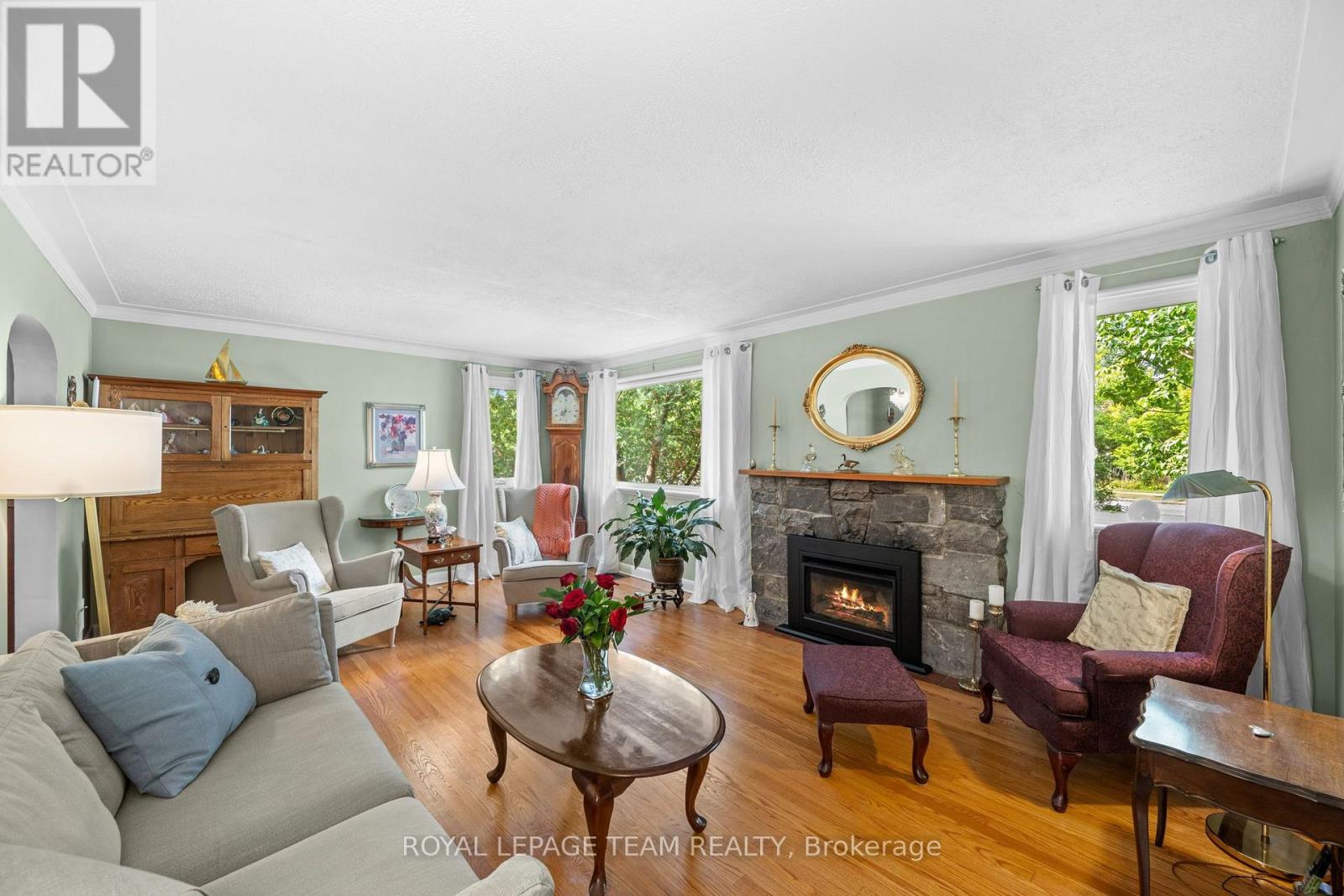2009 ALTA VISTA DRIVE - 4