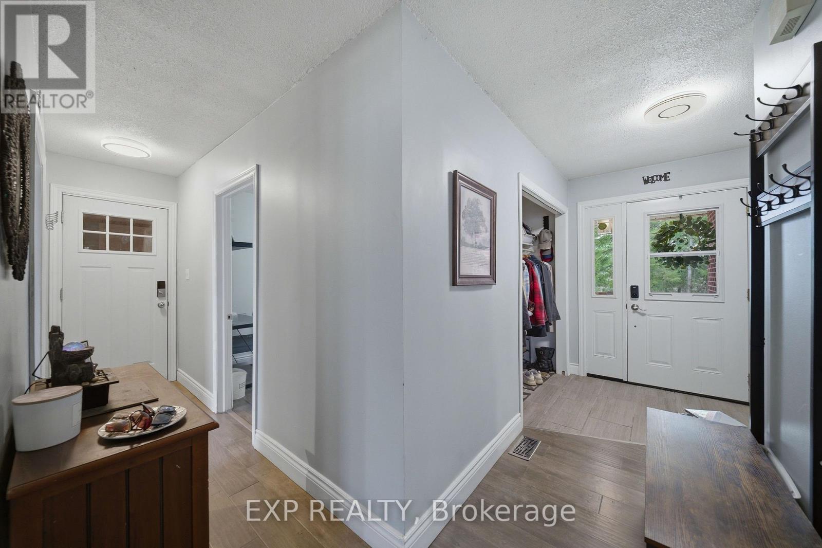 4 Bed, 2 Bath House for Sale in Ottawa – 6892 BOUNDARY ROAD, Ottawa – MLS# X13765780 - Image 13