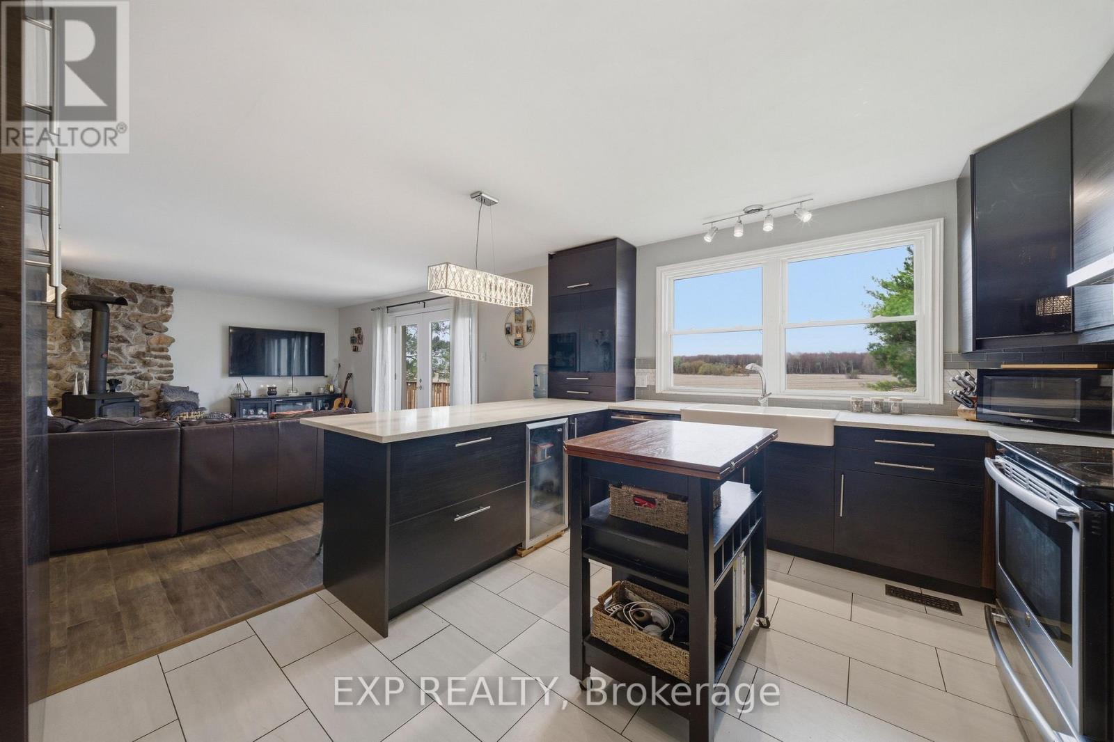 4 Bed, 2 Bath House for Sale in Ottawa – 6892 BOUNDARY ROAD, Ottawa – MLS# X13765780 - Image 9