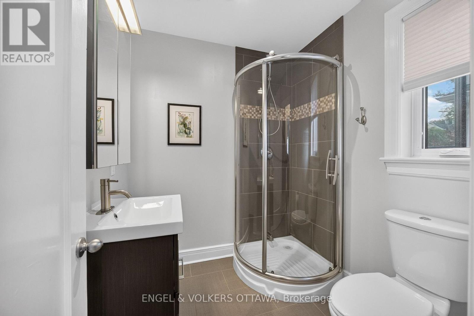 3 Bed, 2 Bath House for Sale in Ottawa – 47 GOULD STREET, Ottawa – MLS# X13765782 - Image 18