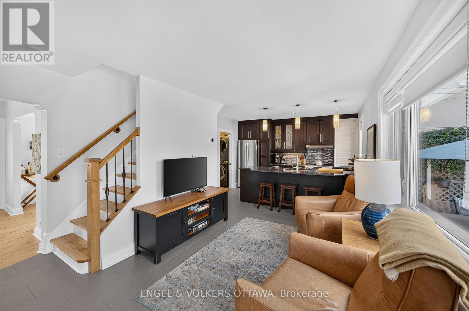 3 Bed, 2 Bath House for Sale in Ottawa – 47 GOULD STREET, Ottawa – MLS# X13765782 - Image 9