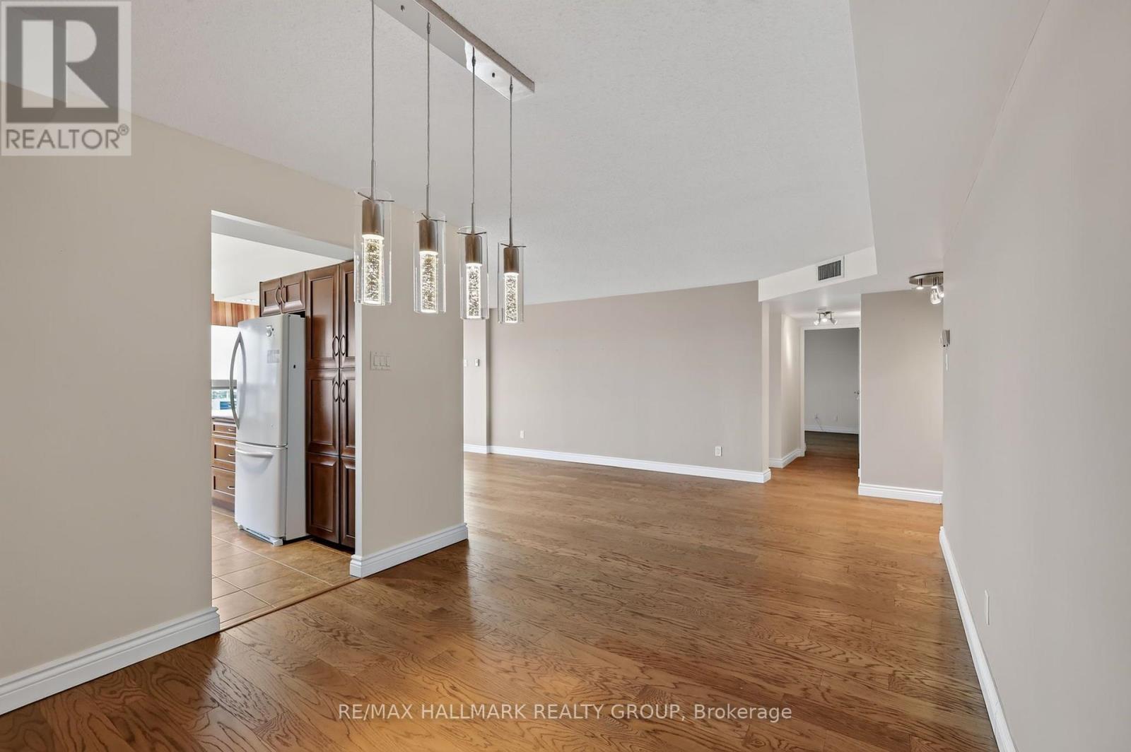 #2402 1500 RIVERSIDE DRIVE - 12