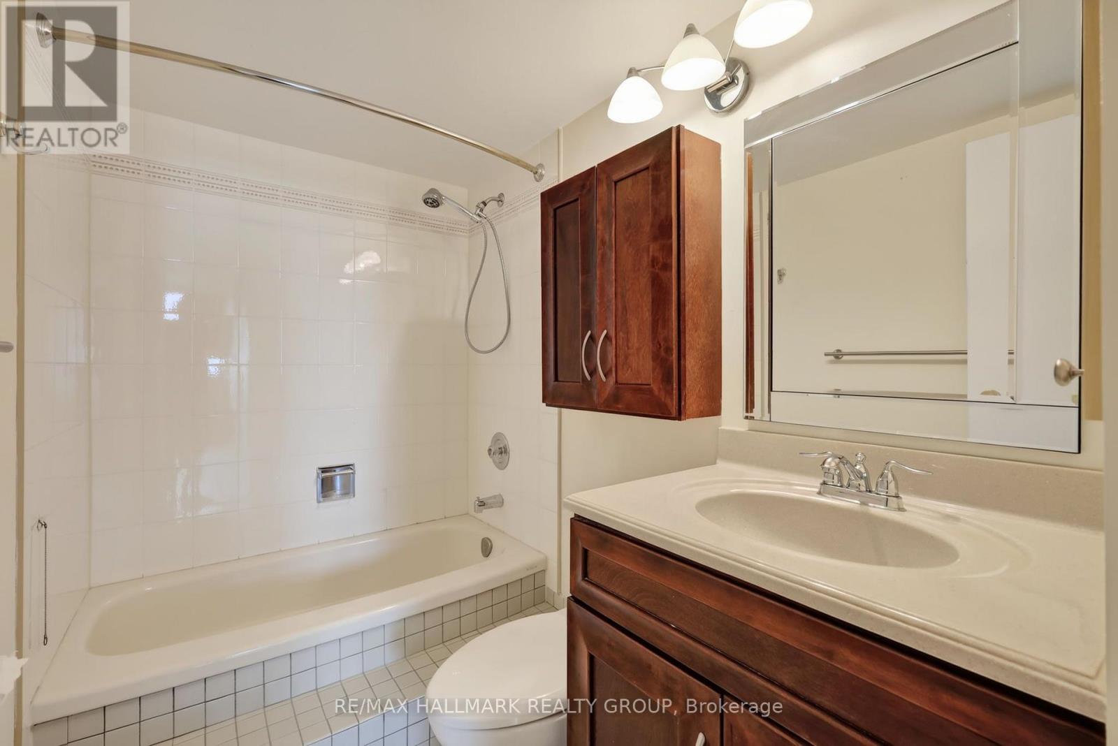 #2402 1500 RIVERSIDE DRIVE - Image 25