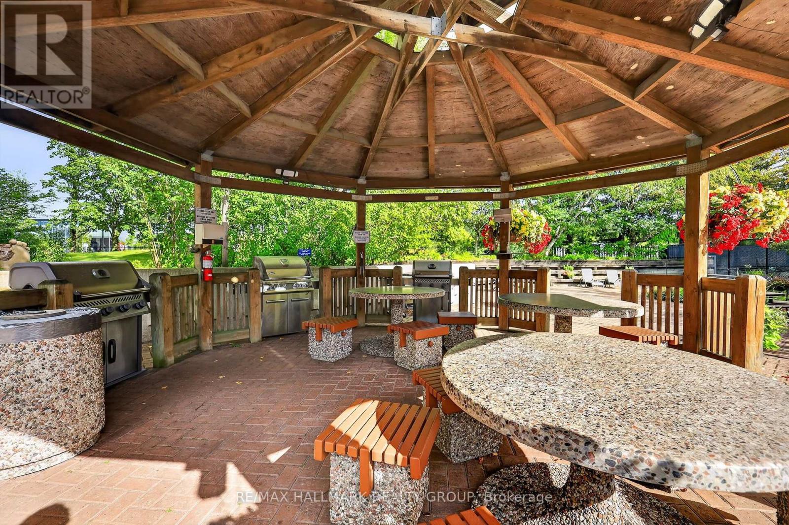#2402 1500 RIVERSIDE DRIVE - Image 31