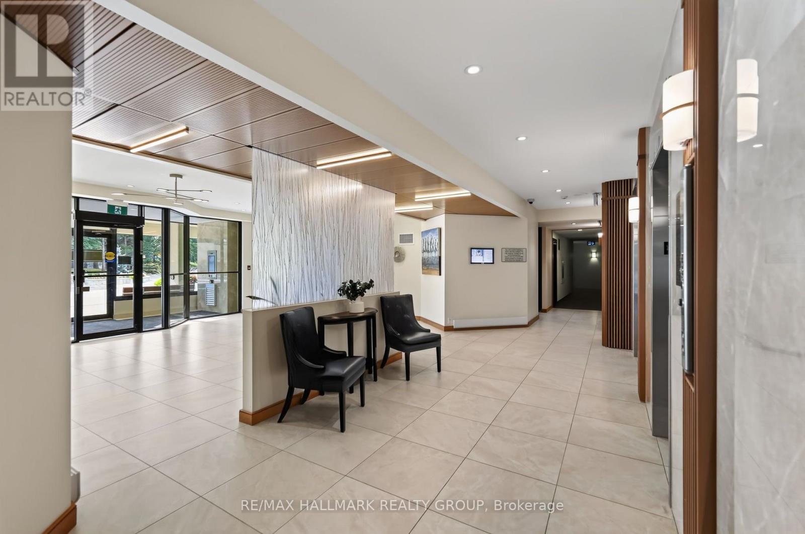 #2402 1500 RIVERSIDE DRIVE - 4