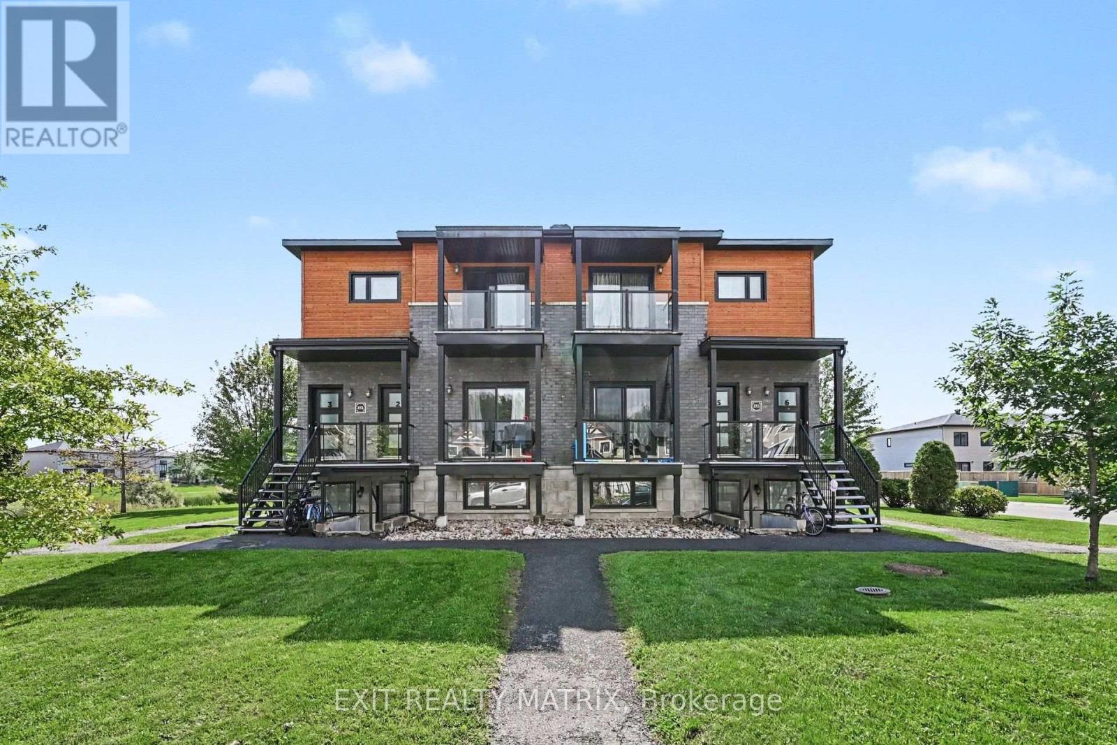 #1 251 CAPRI AVENUE - 1