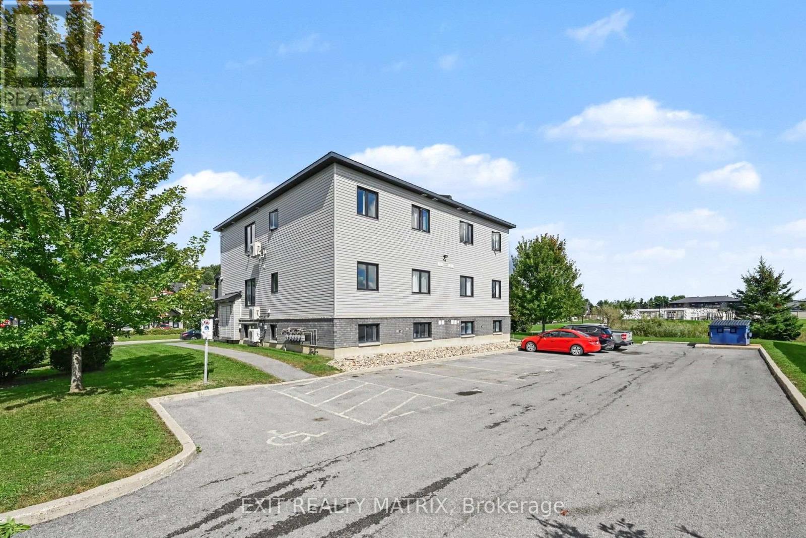 #1 251 CAPRI AVENUE - 23
