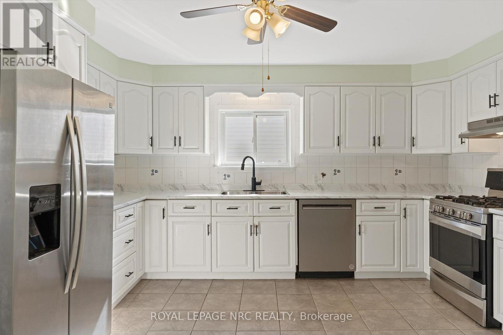 370 DIEPPE STREET - Image 11