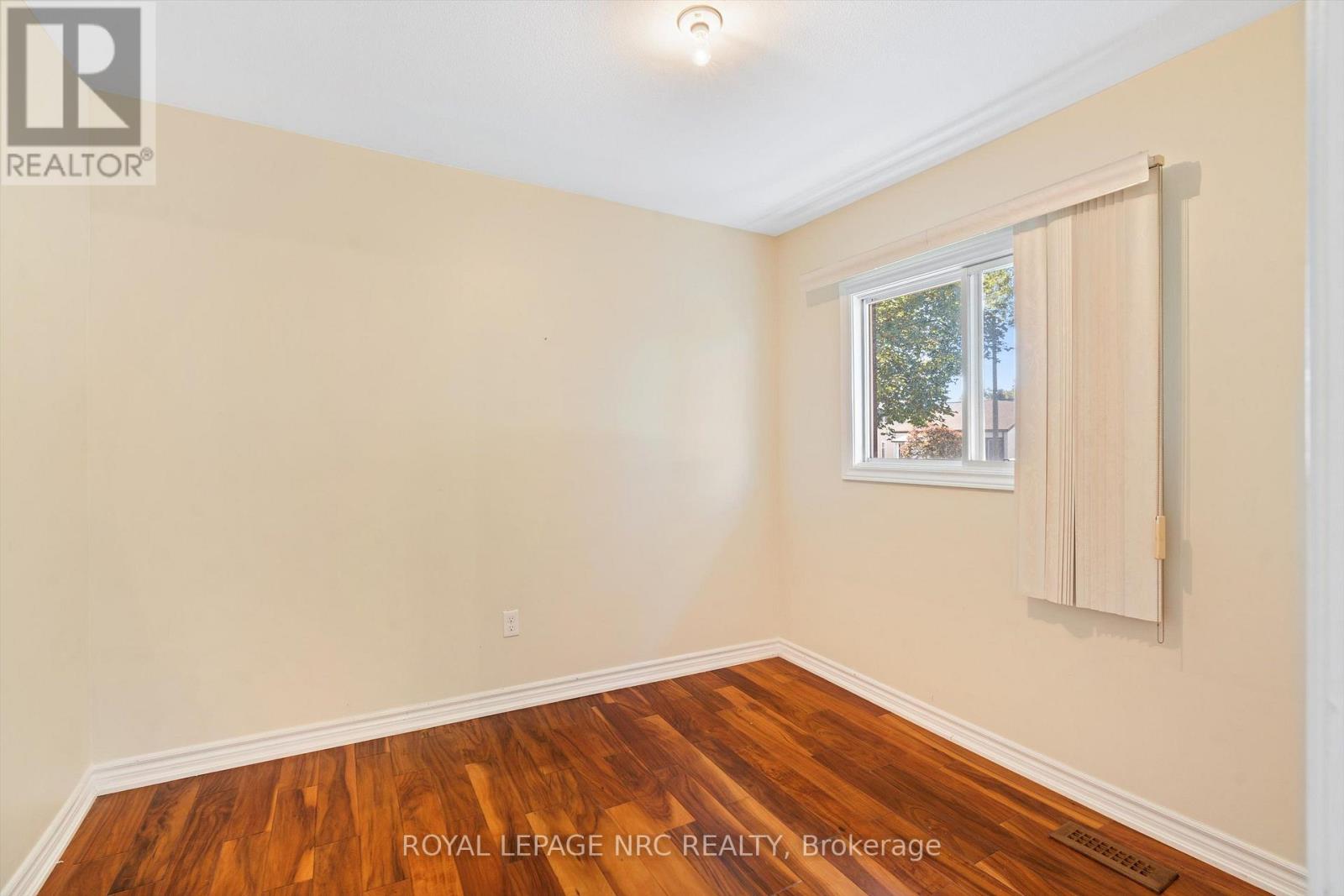 370 DIEPPE STREET - Image 21