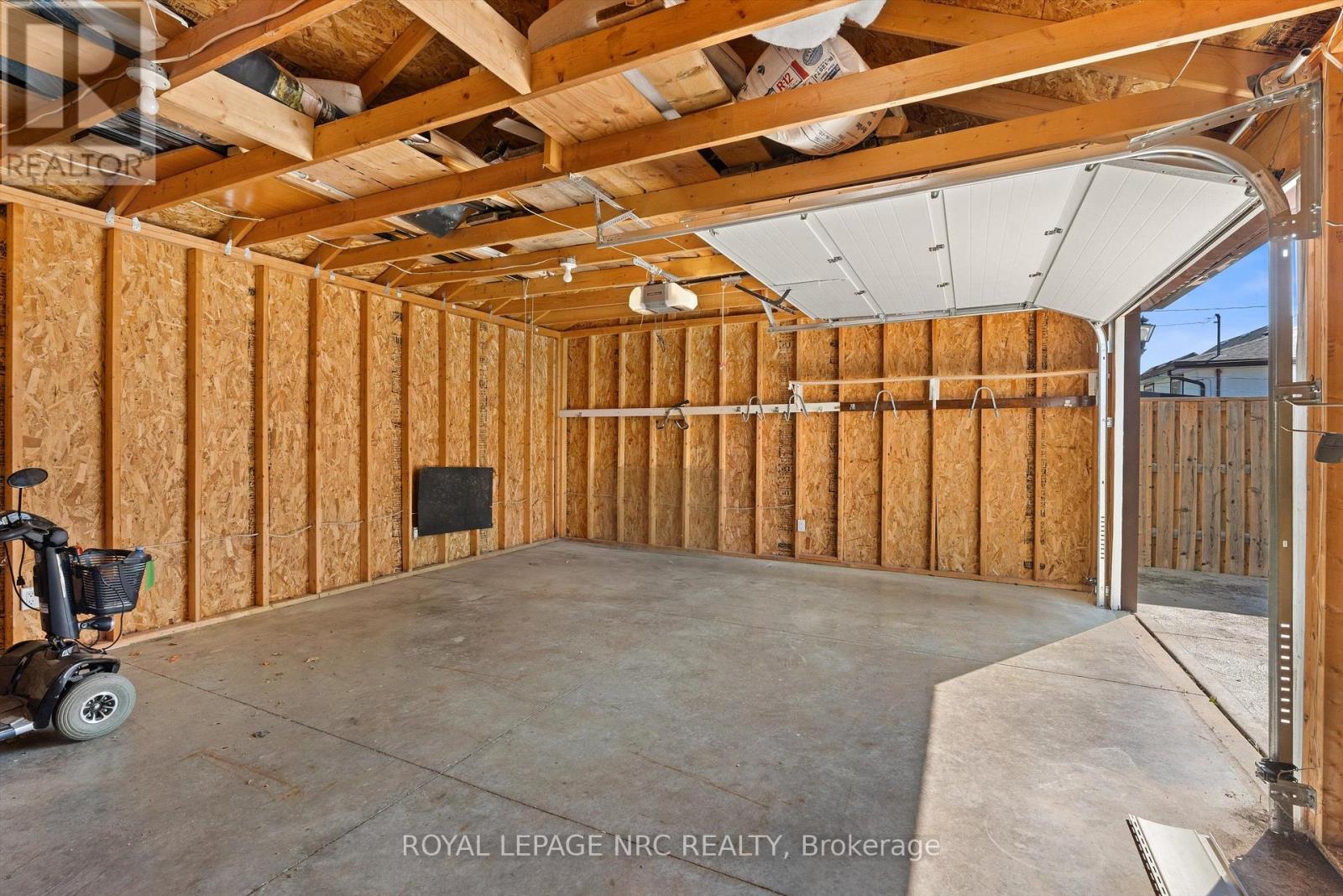 370 DIEPPE STREET - Image 27