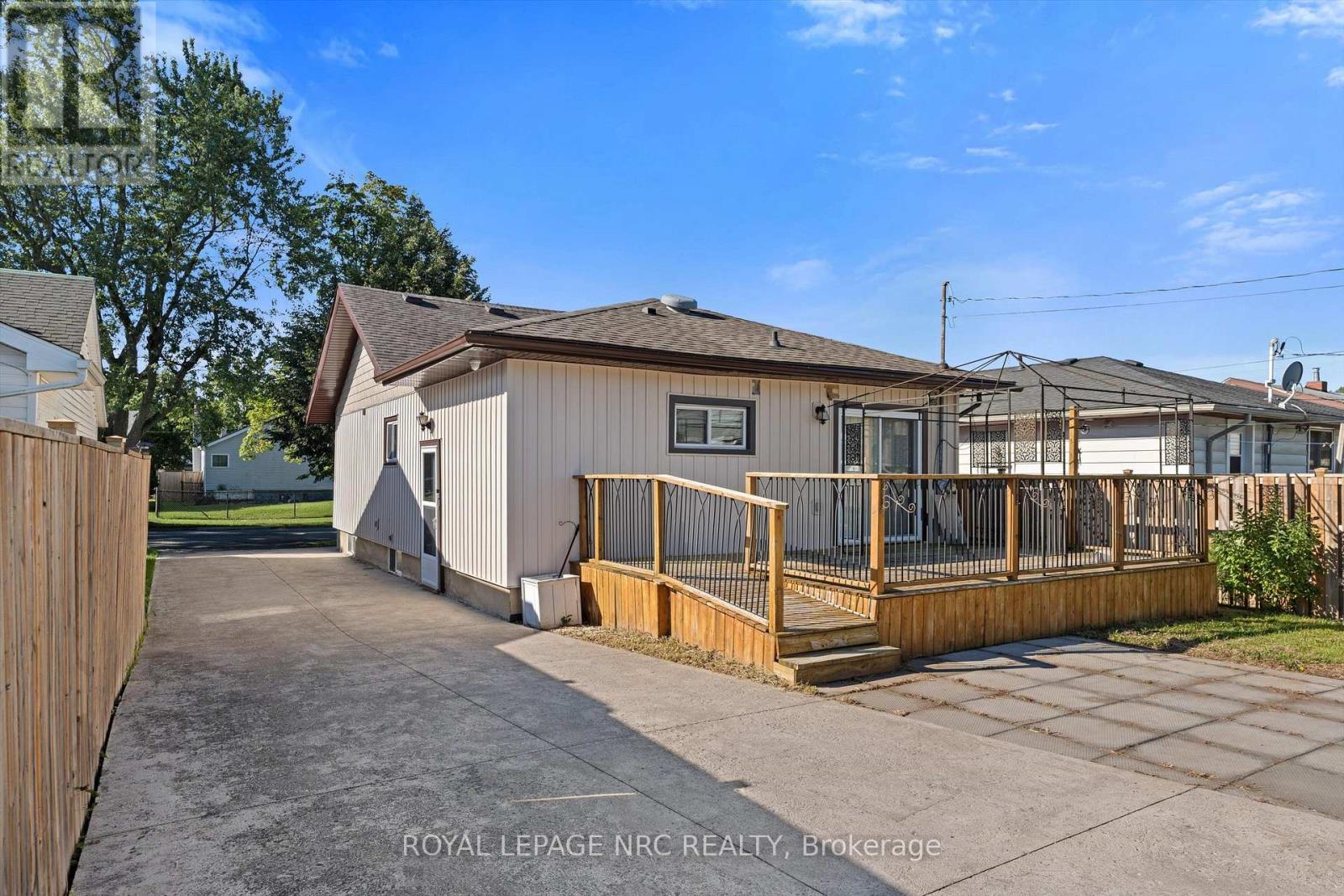 370 DIEPPE STREET - Image 28