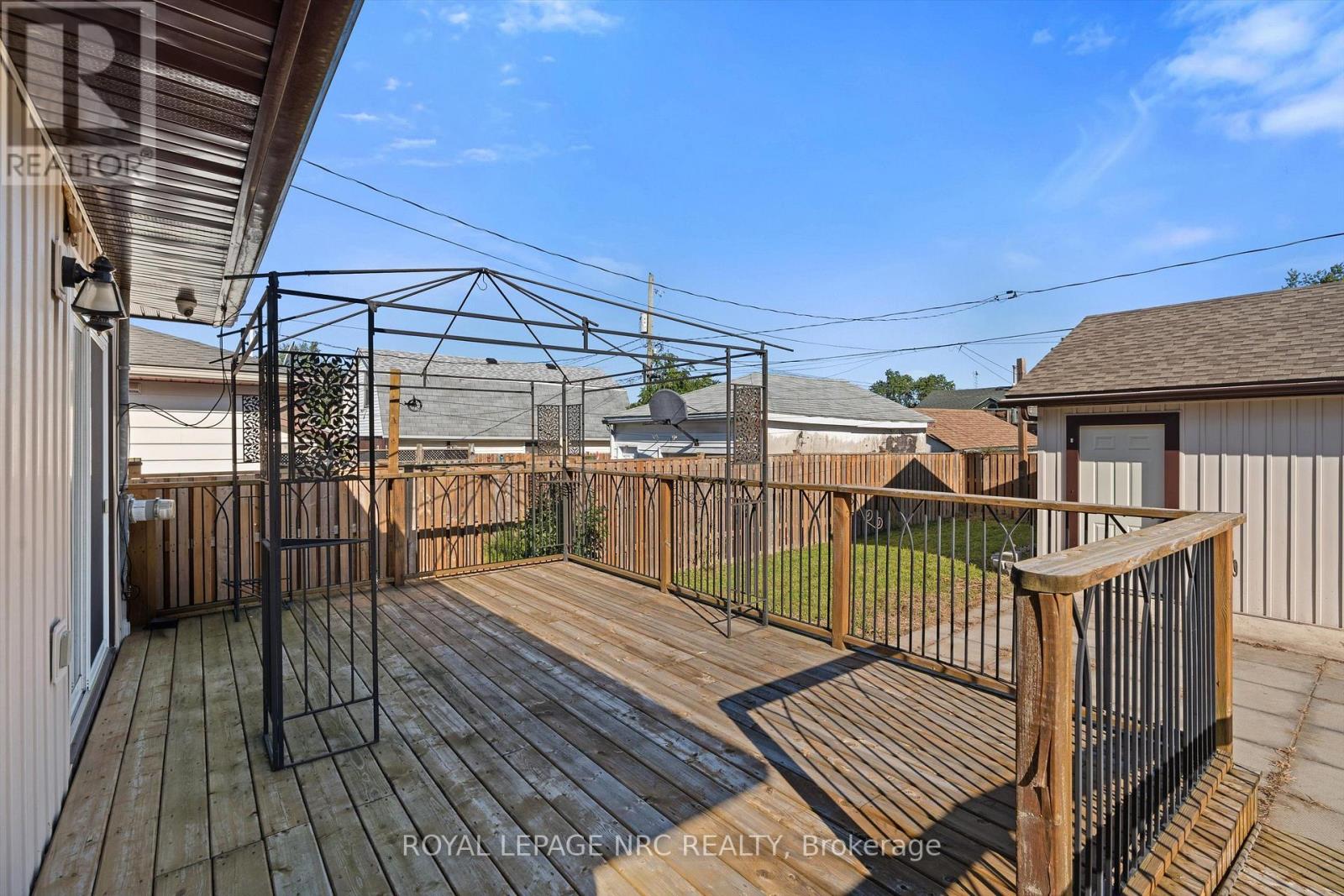 370 DIEPPE STREET - Image 29
