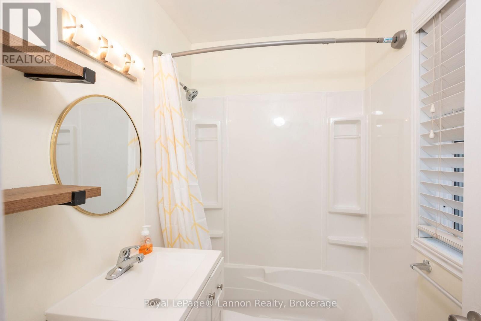 2218 ISABELLA STREET E - Image 30