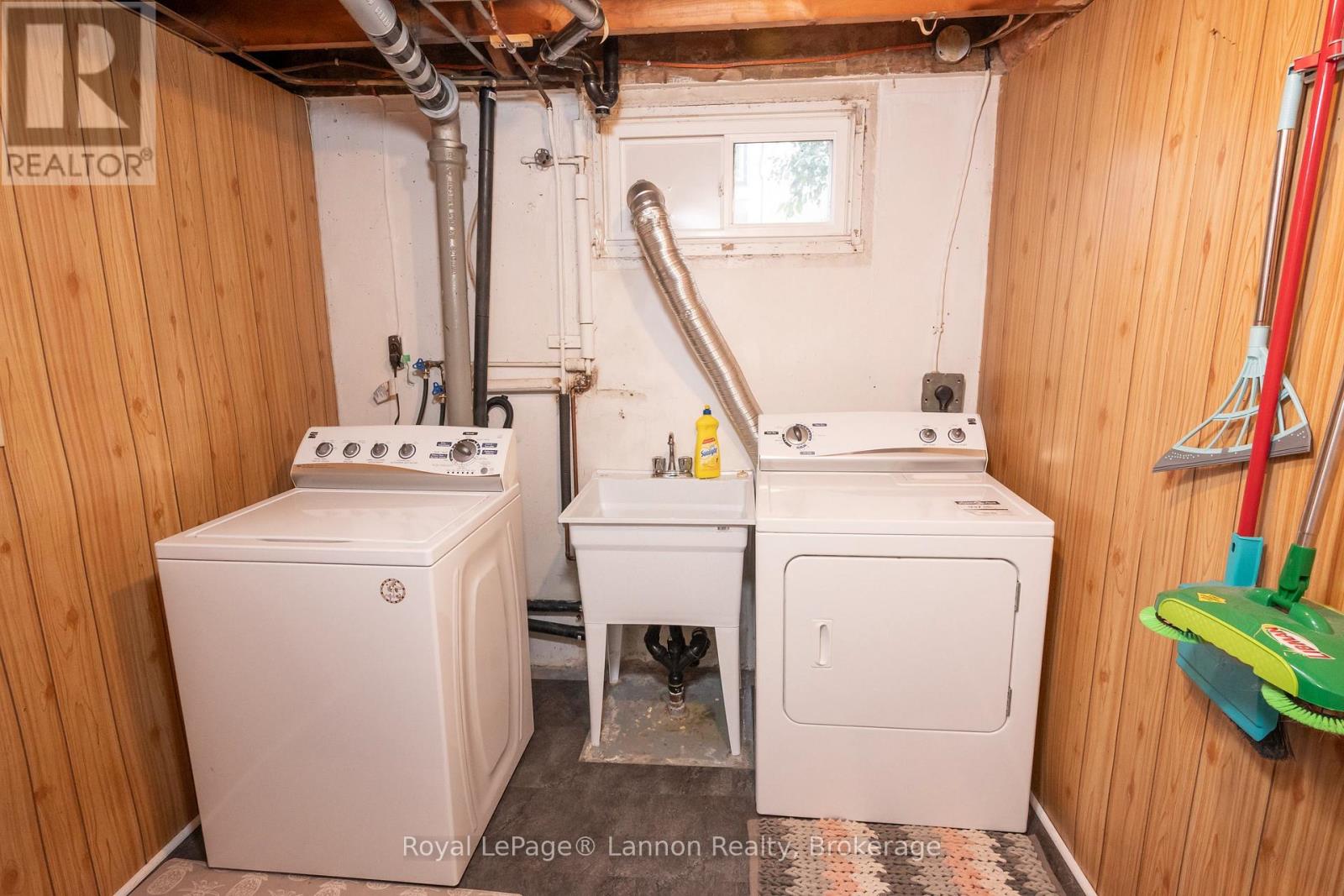 2218 ISABELLA STREET E - 45