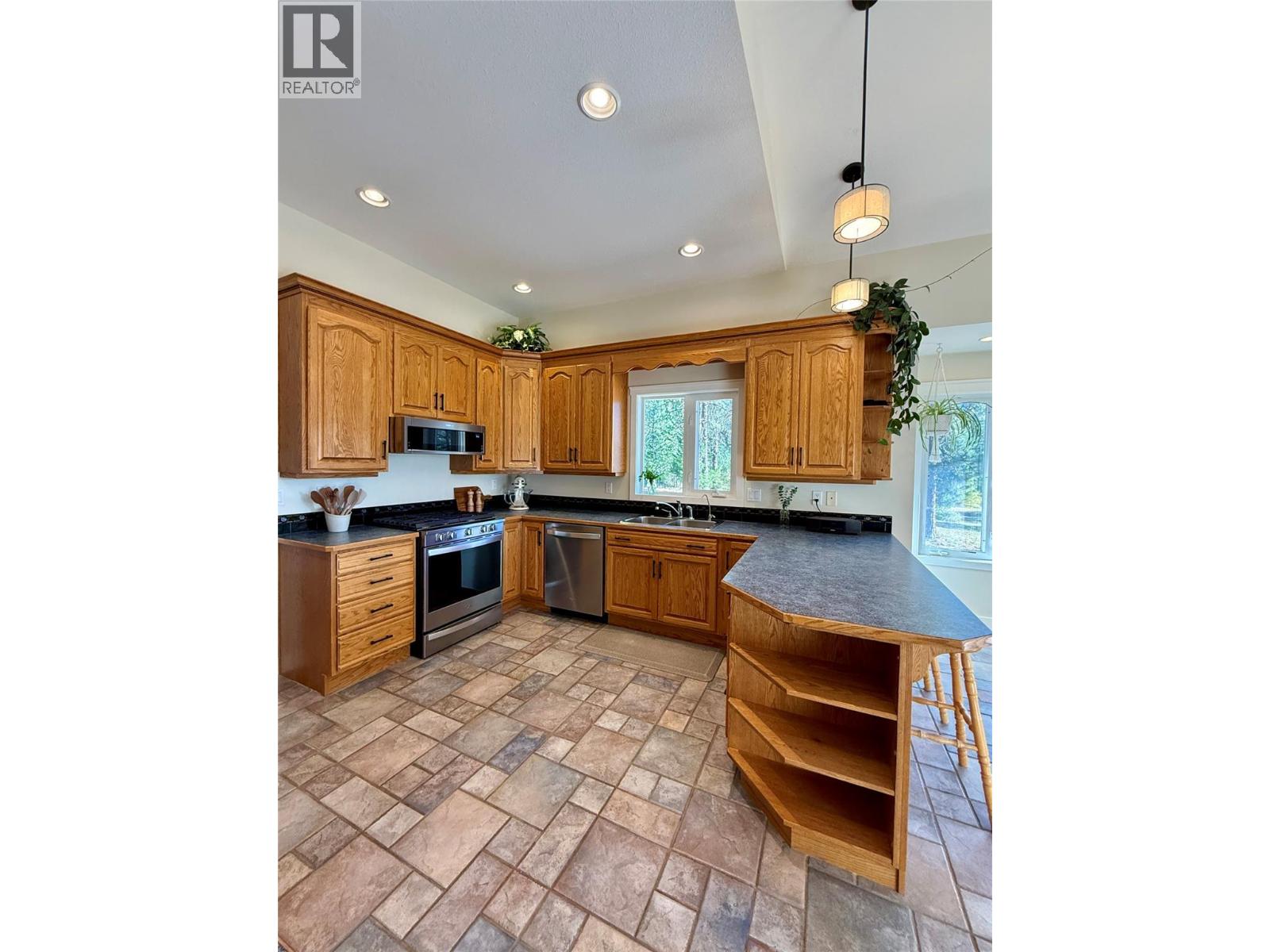 3301 PINE RIDGE Road - Image 13