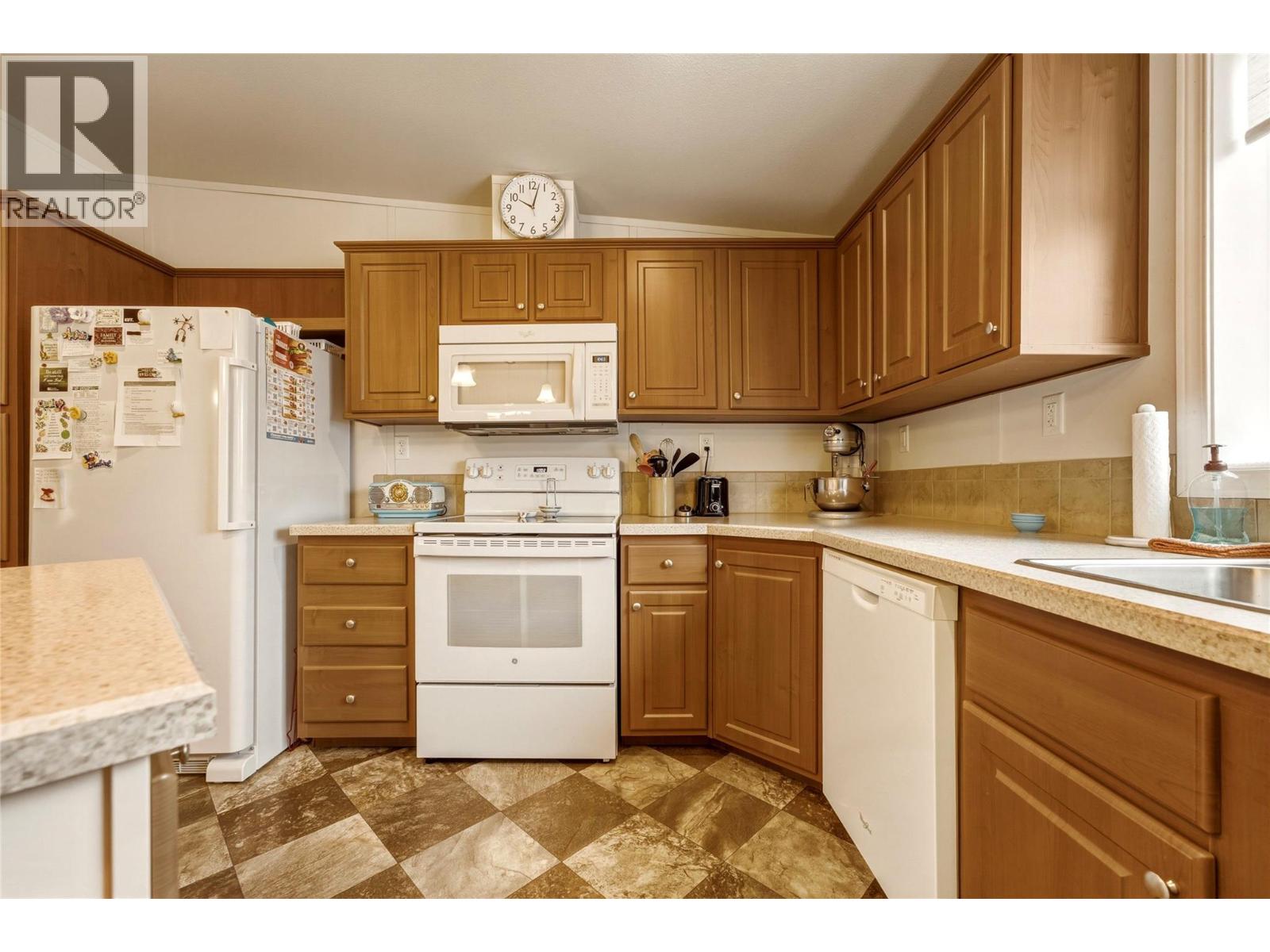 #24 4811 10A Avenue NE - 6
