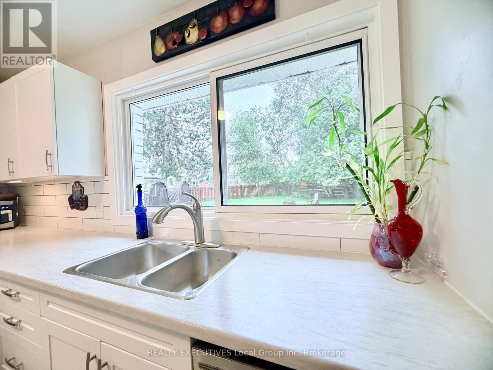 5 RALPH PLACE, North Bay (Ferris) — photo 9