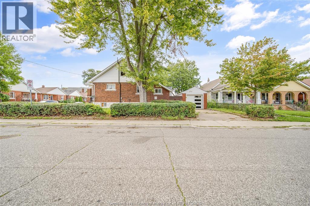 1092 ELLIS STREET East - 5