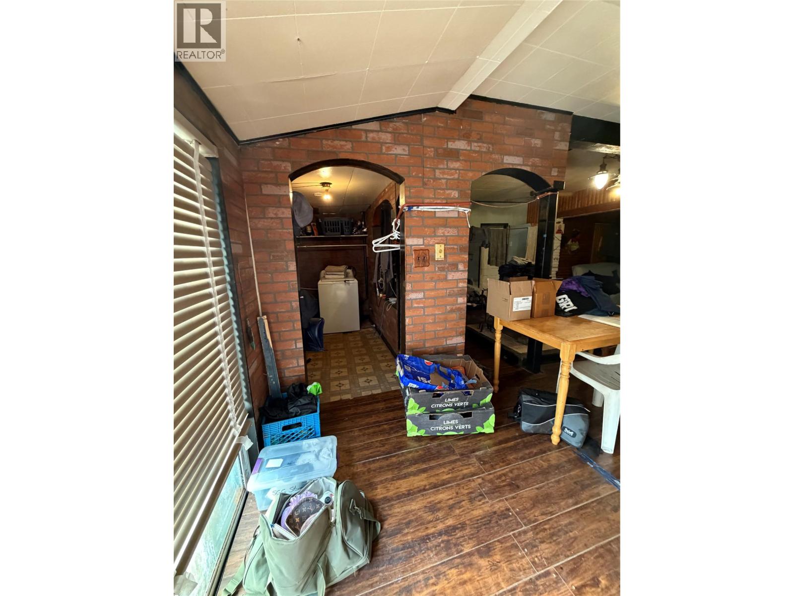 1606 Pine Street - 8
